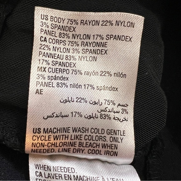 Alfani Women's Black Straight Leg Capris Size 22W NWOT - Picture 5 of 5